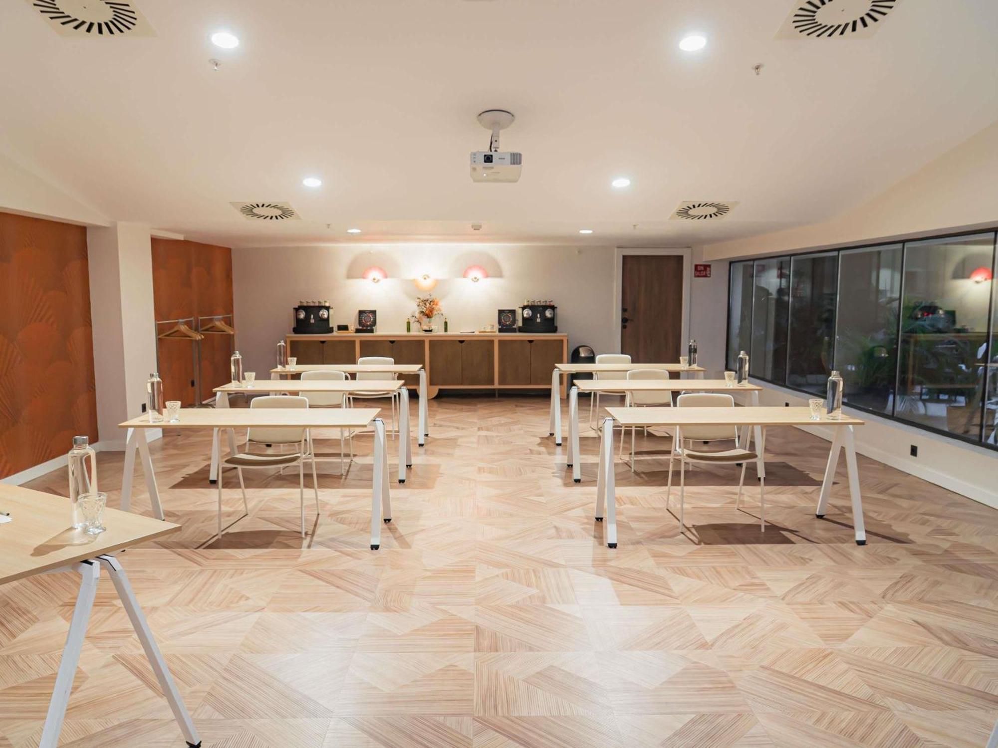 Ibis Styles Sevilla City Santa Justa Eksteriør bilde