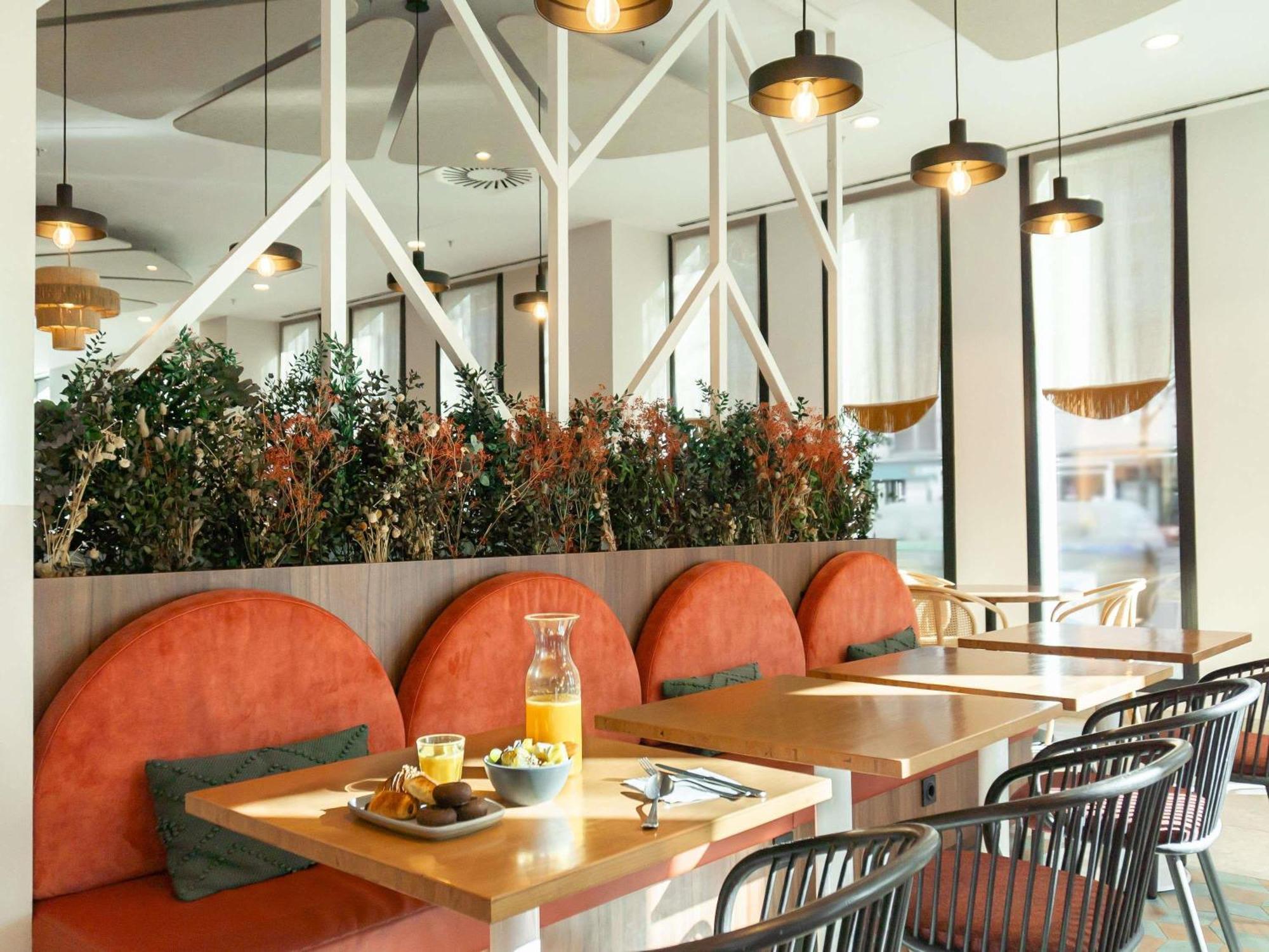 Ibis Styles Sevilla City Santa Justa Eksteriør bilde